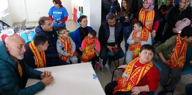 Karaman'dan 'Özel' çocuklara ziyaret