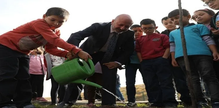 Başkan Çolakbayrakdar, “Hedefimiz; 5 Yılda 500 Bin Ağaç Dikmek"