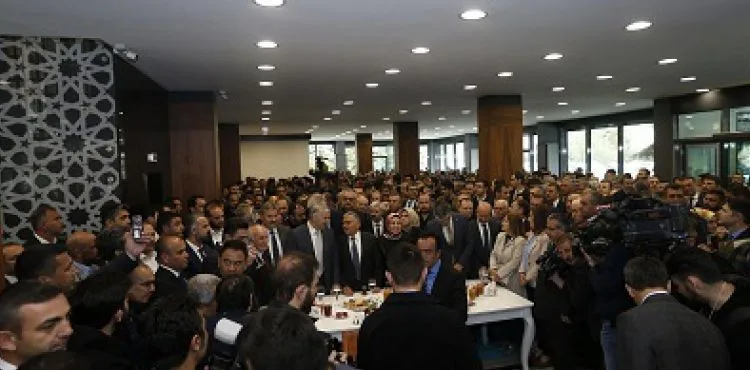 “EL ELE, GÖNÜL GÖNÜLE, DAHA GÜZEL GÜNLERE”