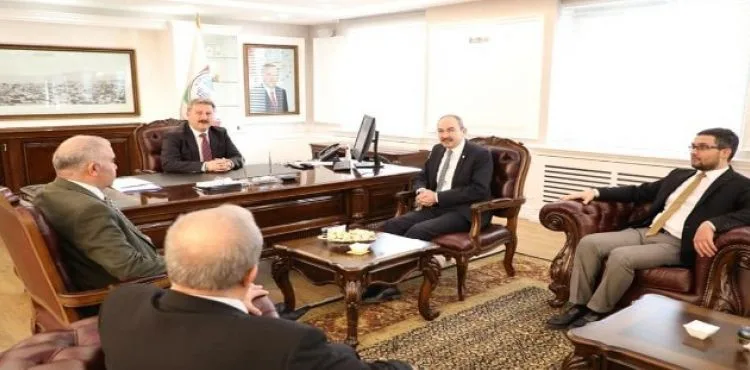 Başkan Dr. Mustafa Palancıoğlu: "Ticaret merkezlerine alternatif yollar açıyoruz. Çünkü Kayseri kazanan ve kazandıran bir şehirdir”