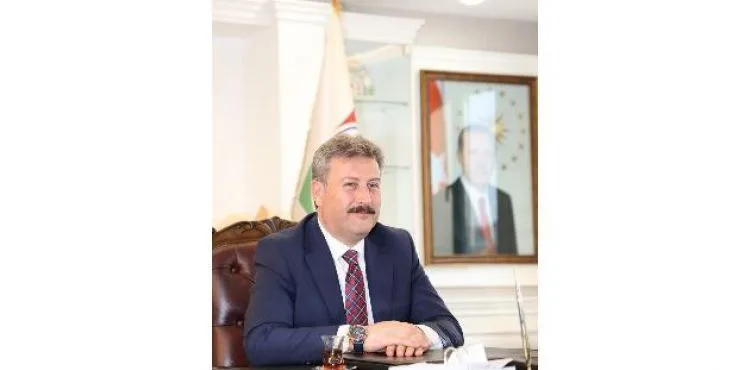 Başkan Dr. Mustafa Palancıoğlu “Osmanlı Türkçesi kursları ile geçmiş aydınlatılıyor”