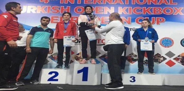 Uluslararası Kick Boks Şampiyonasında 8 madalya