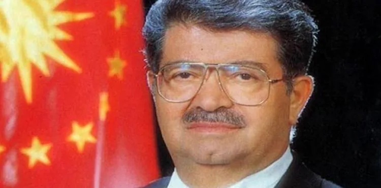 Turgut Özal Türkiye'ye çağ atlattı