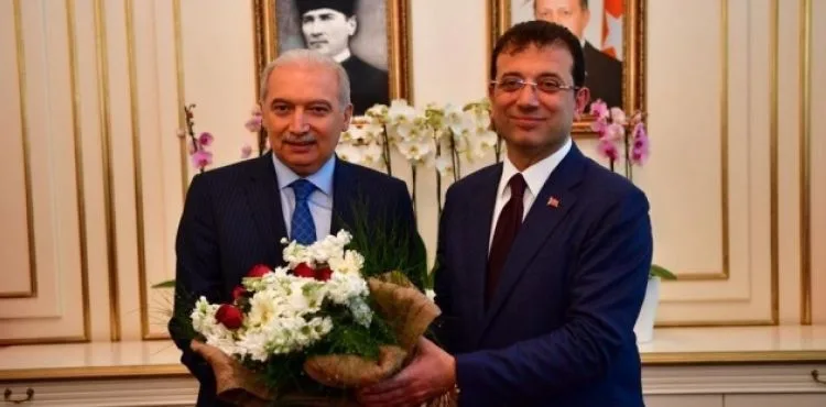 Ekrem İmamoğlu, başkanlığı devraldı!
