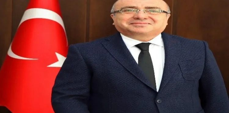 KAYÜ Rektörü Karamustafa'dan '23 Nisan Ulusal Egemenlik ve Çocuk Bayramı' Mesajı