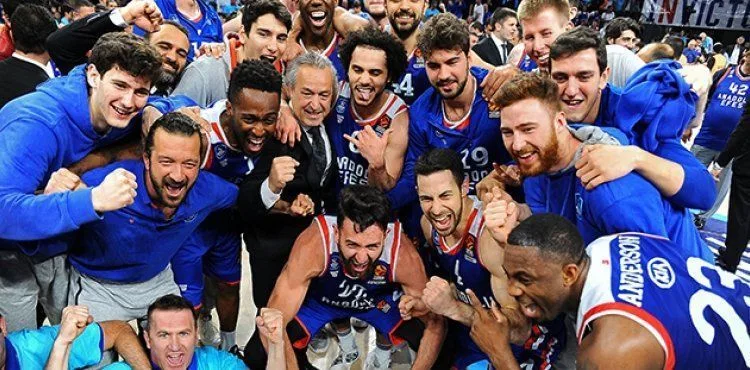 Anadolu Efes Final Four'da!