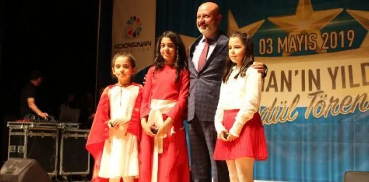 KOCASİNAN’IN YILDIZLARI ÖDÜL TÖRENİNİN BU YIL İKİNCİSİ DÜZENLENDİ