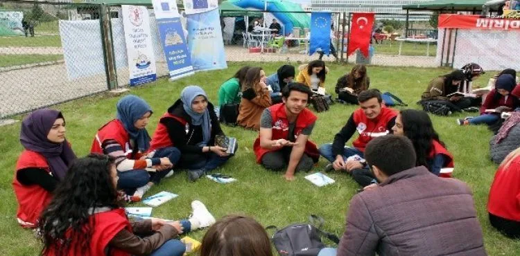 Kayseri AB Bilgi Merkezi'nden kitap okuma etkinliği