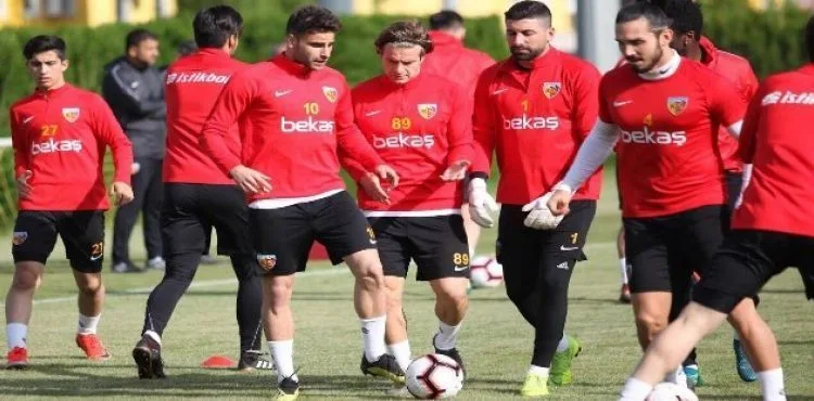 Kayserispor kaptanı 3 puana inanıyor