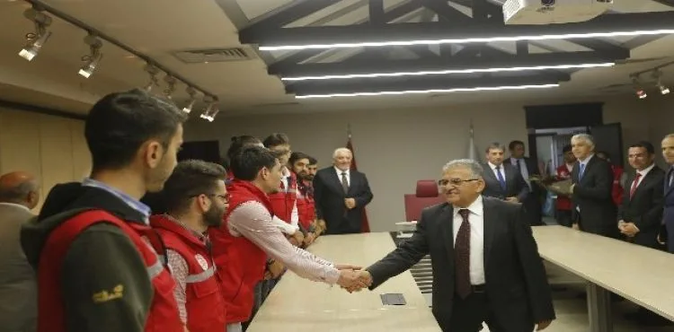 Başkan Büyükkılıç, damla gönülleri ile birlikte