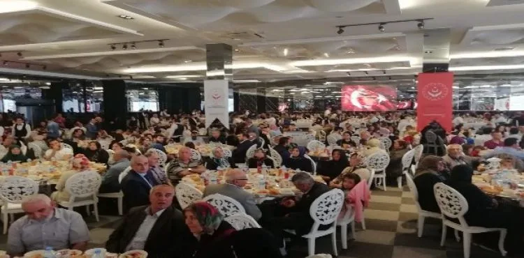 Cep Telefonu Numarasını Veren Vali Günaydın, "Aradığınızda Telefona Ben Çıkacağım"
