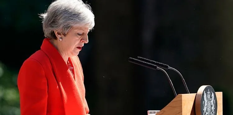 İngiltere Başbakanı Theresa May 7 Haziran'da istifa edecek