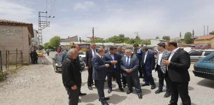Başkan Büyükkılıç İki İlçeyi Ziyaret Etti