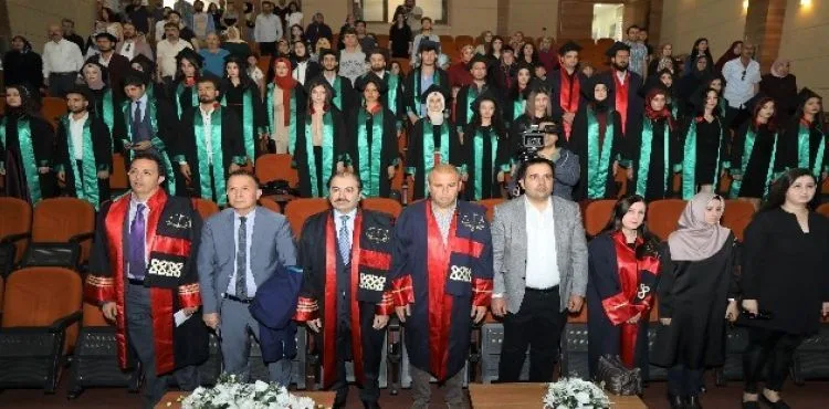 ERÜ Adalet Meslek Yüksekokulu 8. Dönem Mezunlarını Verdi