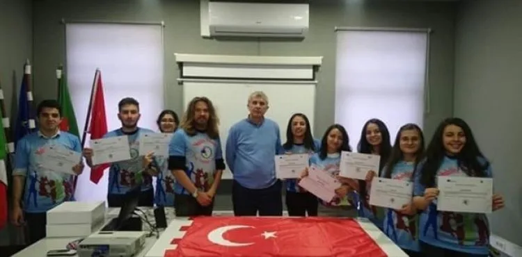 Kayseri Öğrenciler Yaşlı Bakım Hemşireliği Stajını Portekiz'de Yaptı