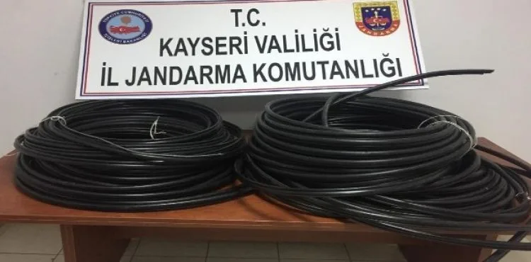 Haberleşme kablolarını kesen 3 kişi yakalandı