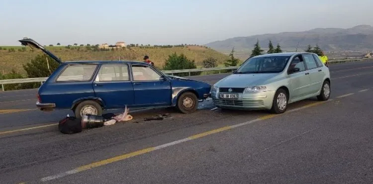 Kayseri'de meydana gelen trafik kazasında 5 kişi yaralandı