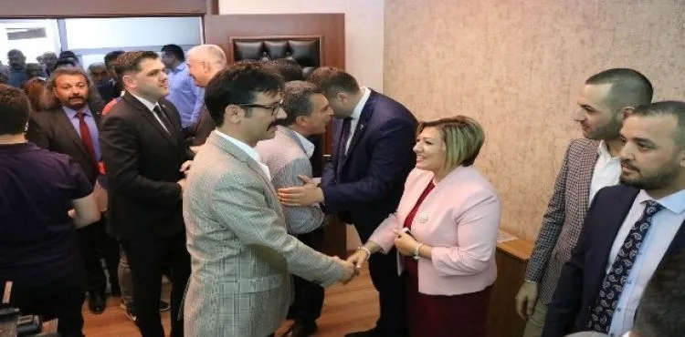 MHP'de bayramlaşma