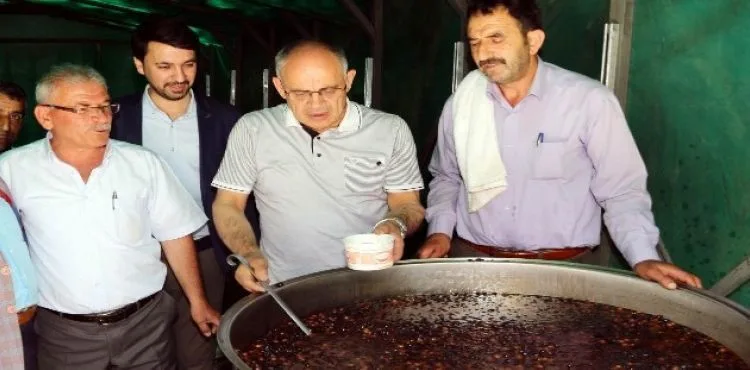Başkan Öztürk, İsmet Mahallesi Şenliğine katıldı