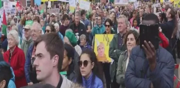 Trump, İrlanda'da protesto edildi