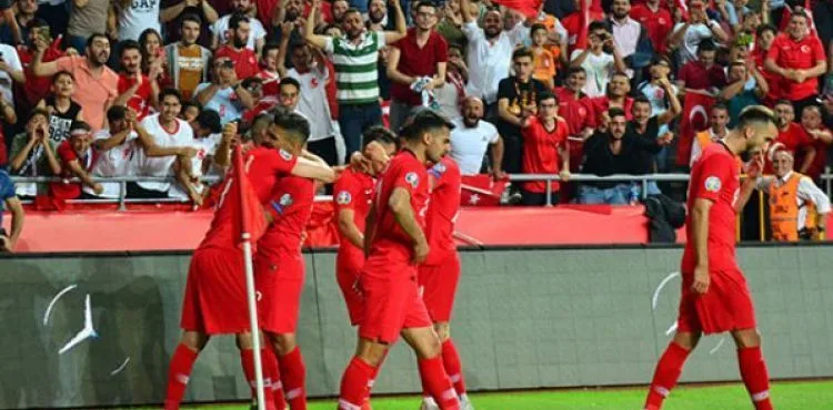 Milliler Son Dünya Şampiyonunu Devirdi