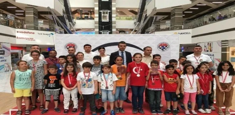 Santraç turnuvasında kıyasıya mücadele