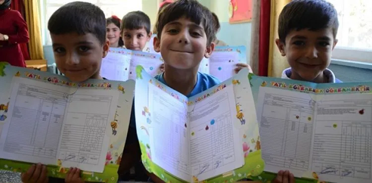 18 milyon öğrenci karnelerini aldı