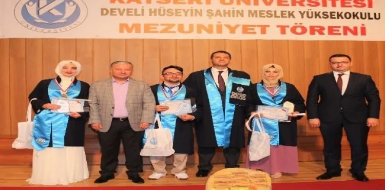KAYÜ Develi Hüseyin Şahin MYO'da Mezuniyet Coşkusu