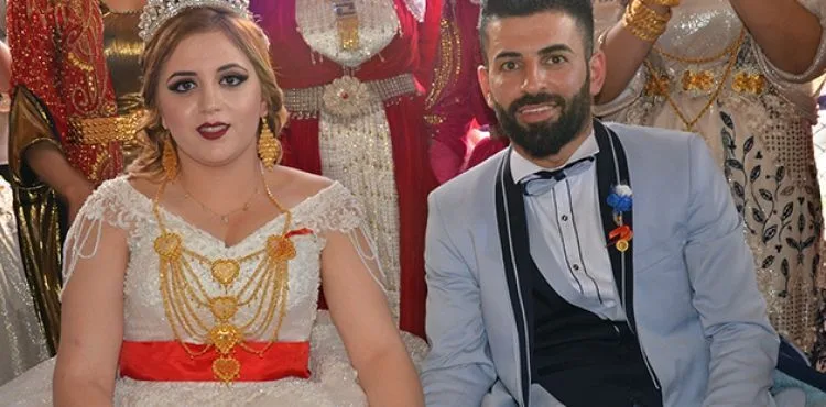 Aşiret düğününde geline bir kilo altın, damada ise 100 bin lira takıldı