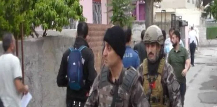 Kayseri polisinden aranan şahıslara Özel Harekat destekli büyük operasyon