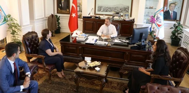 “Sosyal belediyecilik çalışmalarımız ile toplumsal dayanışmaya ve barışa katkı sağlıyoruz”