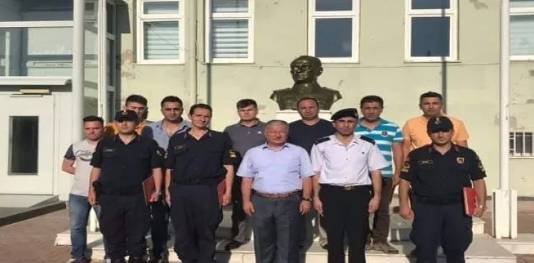 Tayini çıkan jandarma ekiplerine veda yemeği