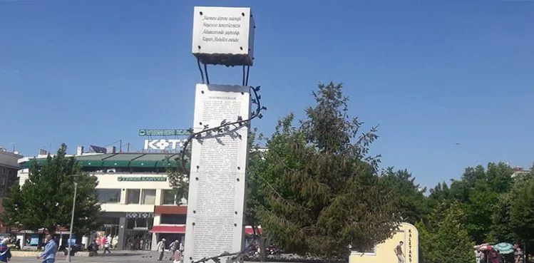 Bu Anıttan Haberiniz Var Mı?