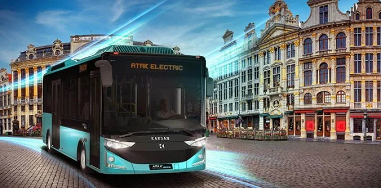Bir yılda iki elektrikli araç
