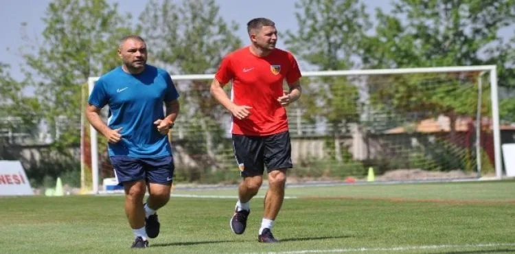 Artem Kravets antrenmana katıldı