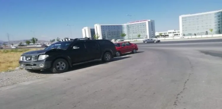 4 aracın karıştığı zincirleme trafik kazasında 1 kişi yaralandı