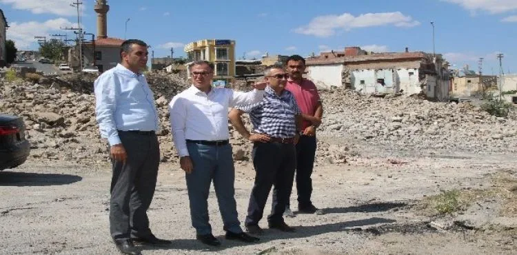 Hacılar'da büyük dönüşümde yeni konutlar için yıkım tamamlandı