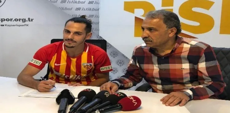 Kayserispor Yasir'e sözleşme imzalattı