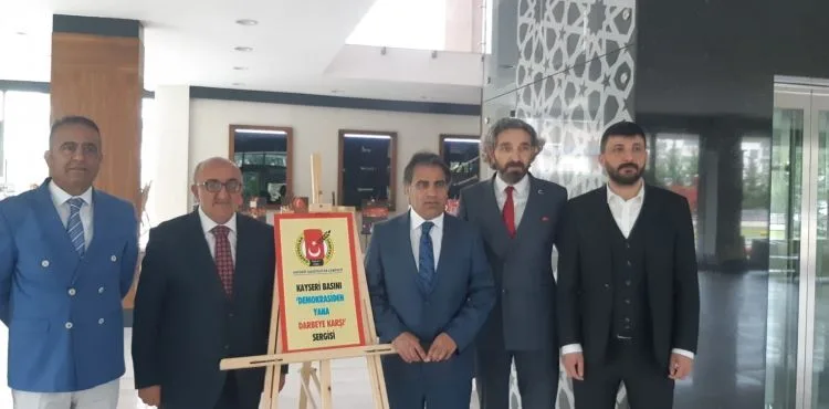 KAYSERİ GAZETECİLER CEMİYETİ’NDEN ‘KAYSERİ BASINI DEMOKRASİ’DEN YANA, DARBEYE KARŞI’SERGİSİ