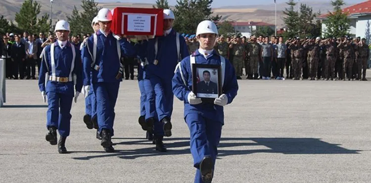 Şehit Uzman Onbaşı törenle memleketine uğurlandı