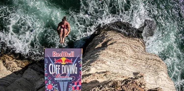 Red Bull Cliff Diving'de şampiyonlar geleneği Lübnan'da da bozmadı