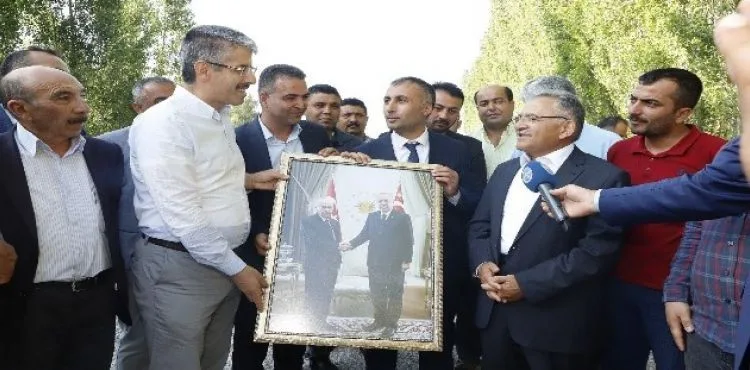 Büyükşehir'den Sarız'a 10 günde rekor yol