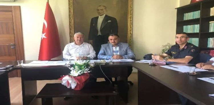 Develi ilçe protokolü, trafik değerlendirme toplantısı yaptı