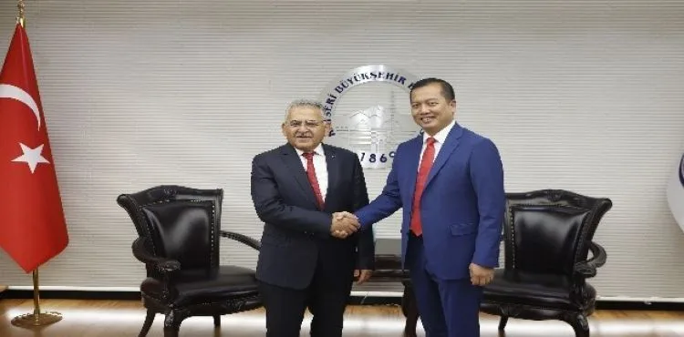 Başkan Büyükkılıç, Endonezya'nın Ankara Büyükelçisi Iqbal ile görüştü