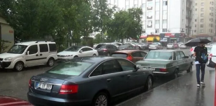 Kayseri'de sağanak yağış