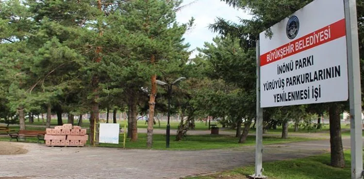 İnönü Parkı Yürüyüş Parkuru Yenileniyor