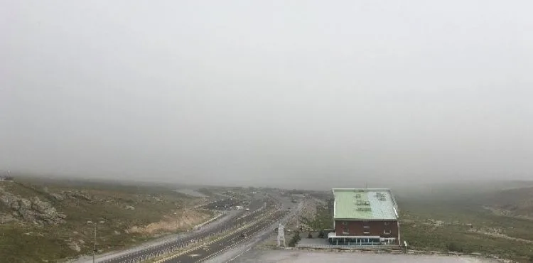 Erciyes'te yoğun sis etkili oldu