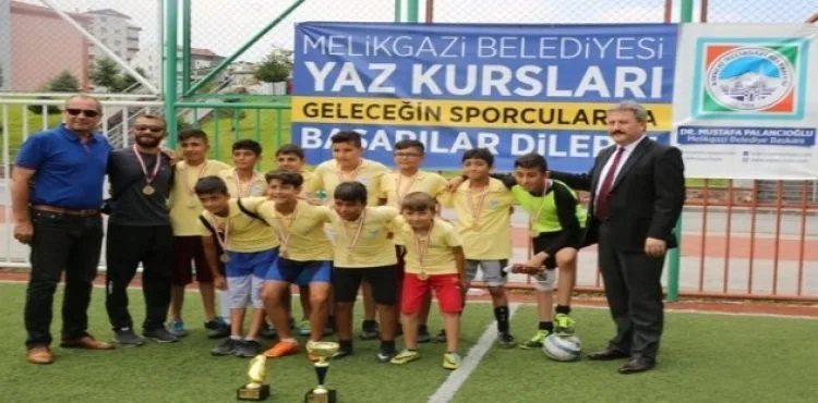 Başkan Dr. Palancıoğlu, Yaz Okulu Öğrencileri ile