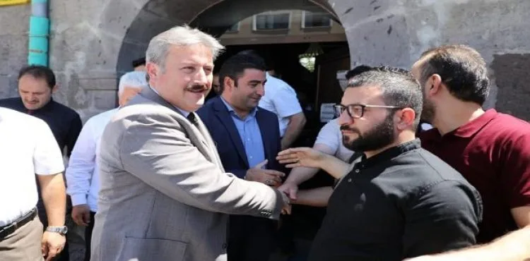 Başkan Dr. Palancıoğlu, Tacettinveli Semt Esnafını Ziyaret Etti