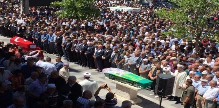 Şehit polis binlerce kişi tarafından uğurlandı